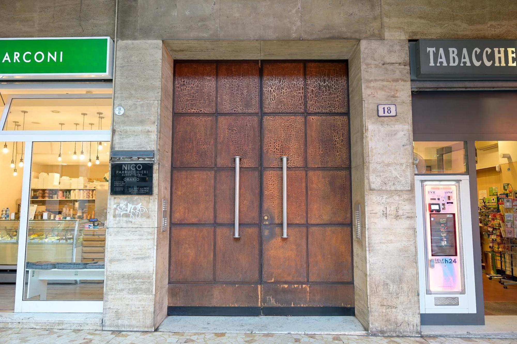 Tuliphouse Marconi — Photos 1
